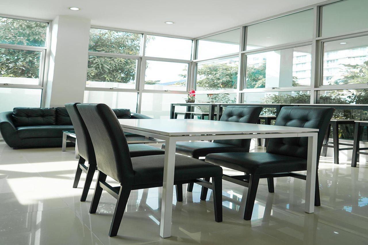 Roomquest Bangkok Sukhumvit 50 Exterior foto